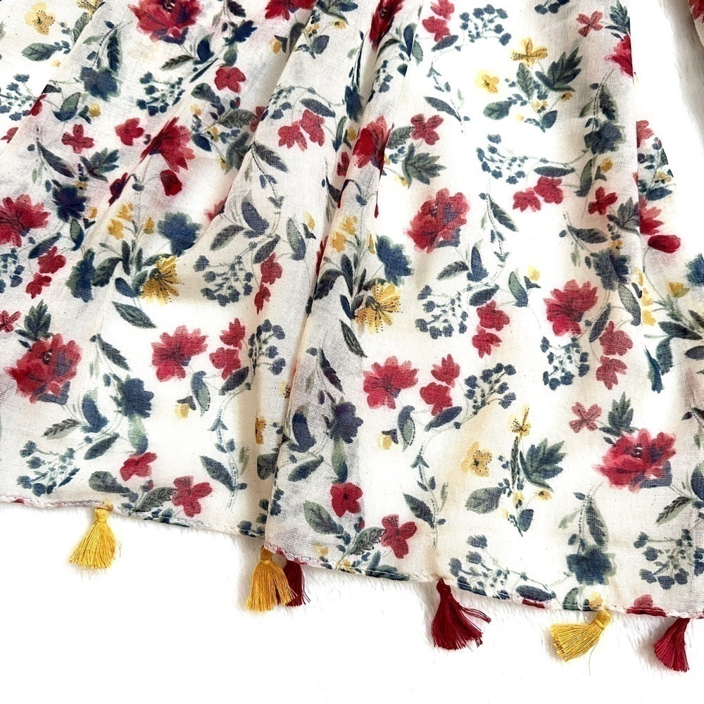 Floral Print Tassel Scarf Shawl Lightweight Wrap 70x35 Soft Boutique - Picture 4 of 5